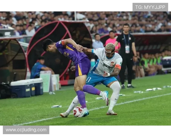 主帅回归助力津门虎全力冲刺客场备战云南鏖战再燃胜利希望 主帅回归助力津门虎全力冲刺客场备战云南鏖战再燃胜利希望