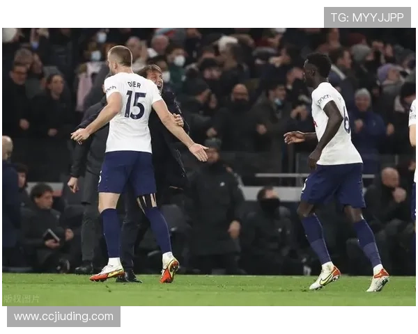 霍姆格伦力挺理性讨论造犯规与骗裁判区别引发球迷热议