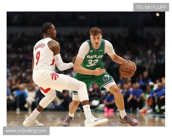 弗拉格半场表现低迷仅得5分2板4助 球队攻防均受制挣扎难寻突破