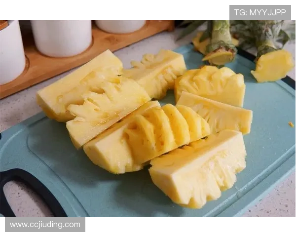 维耶里调侃菠萝减肥传言称自己吃了三十五年依然毫无效果